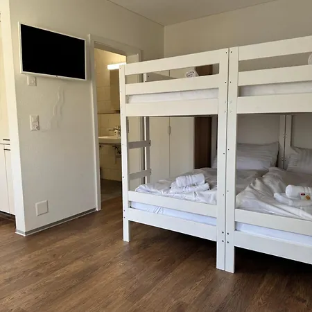 Red Nest * Matten bei Interlaken